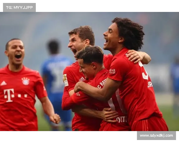 拜仁慕尼黑进攻组合与战术演变分析如何应对现代足球的变化与挑战